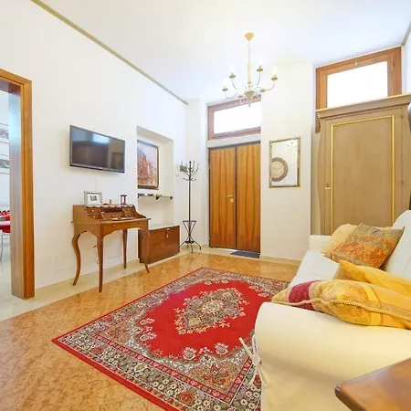 Dolcevita N 315 アパート